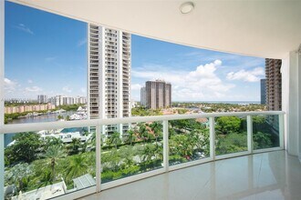 19400 Turnberry Way, Unit 932 in Aventura, FL - Building Photo - Building Photo