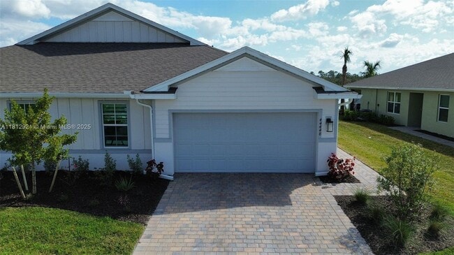 44448 Palm Frond Dr in Punta Gorda, FL - Building Photo - Building Photo