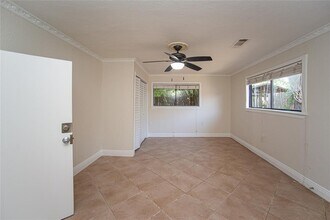 6905 Palestine St, Unit B in Houston, TX - Building Photo - Building Photo