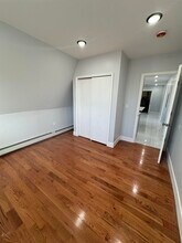 321 Avenue C in Bayonne, NJ - Building Photo - Building Photo