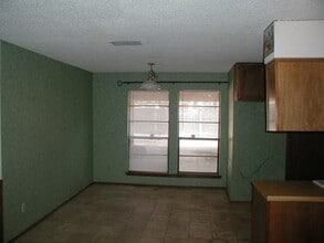 1610 Brown Trail in Hurst, TX - Building Photo - Building Photo