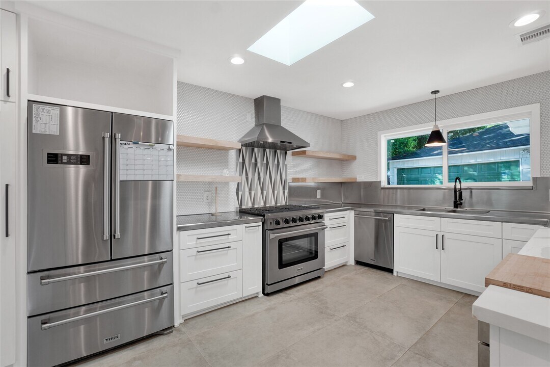 5226 Kinglet St in Houston, TX - Building Photo