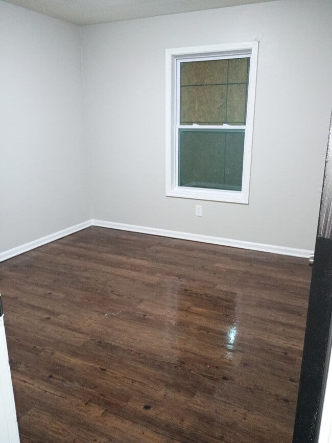 430 Pickett Rd in Memphis, TN - Foto de edificio - Building Photo