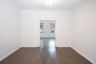 366 Metropolitan Ave, Unit 366 Metropolitan Ave in Brooklyn, NY - Building Photo - Building Photo