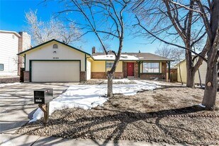 18169 E Asbury Dr in Aurora, CO - Building Photo