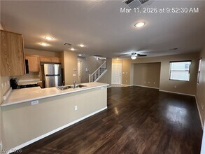 10448 Chandra Ave in Las Vegas, NV - Building Photo - Building Photo