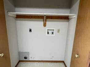 411 E Soo St in Parkers Prairie, MN - Building Photo - Building Photo