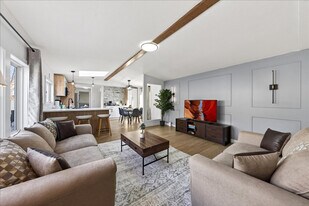 25 Erin Park Dr SE in Calgary, AB - Building Photo