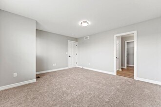 11532 Willowbrook Rd in Roscoe, IL - Building Photo - Building Photo