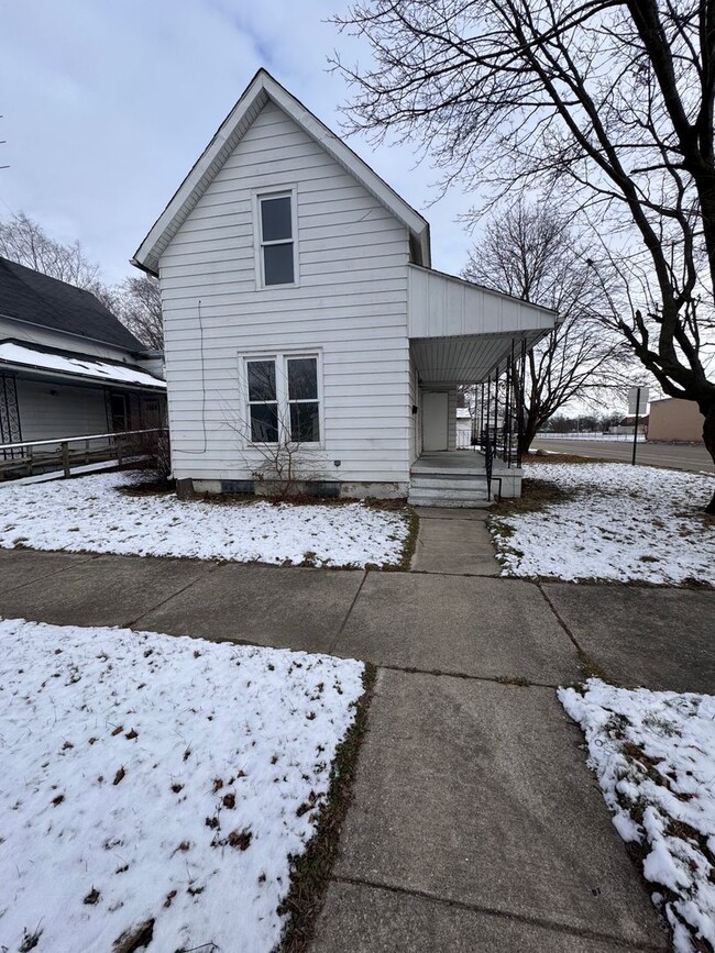 property at 202 N Brookfield St