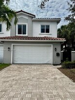 2706 NE 30th Pl in Fort Lauderdale, FL - Building Photo