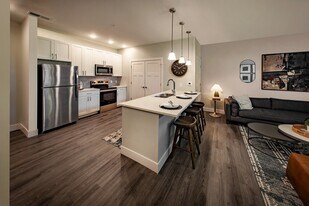 Parkside Preserve in Washington Township, OH - Building Photo