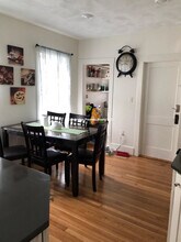 99 2nd St, Unit 1 in Medford, MA - Foto de edificio - Building Photo