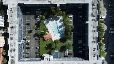 1655 W 44th Pl in Hialeah, FL - Building Photo - Building Photo