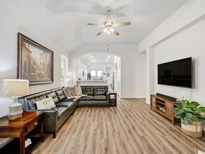 22607 Bristlegrass Ln in Lago Vista, TX - Building Photo - Building Photo
