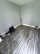 3240 N 40th St in Milwaukee, WI - Building Photo - Building Photo