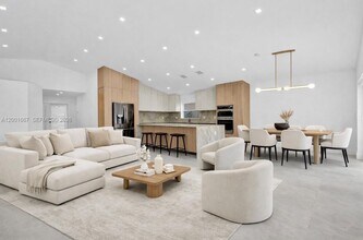 4967 SW 32nd Way in Fort Lauderdale, FL - Building Photo - Building Photo