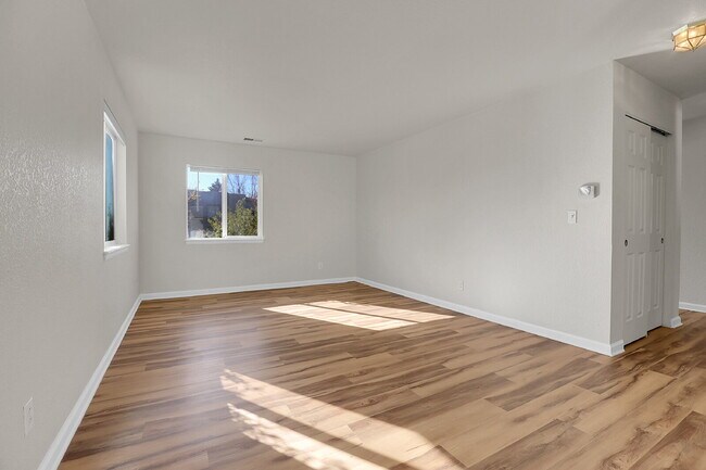 2009 S Acoma St in Denver, CO - Building Photo - Building Photo