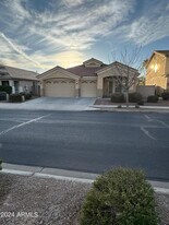 7206 N 88th Ln in Glendale, AZ - Building Photo