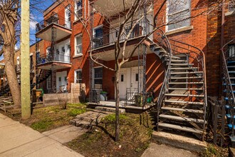 5761-5775 Des Érables Av in Montréal, QC - Building Photo - Building Photo