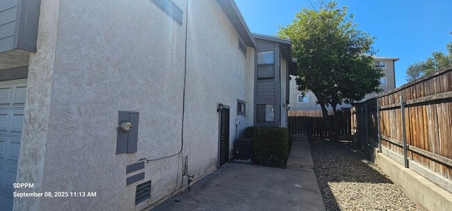 8304 Ora Belle Ln in El Cajon, CA - Building Photo - Building Photo