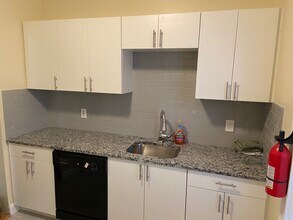 76 Calumet St in Boston, MA - Building Photo - Building Photo