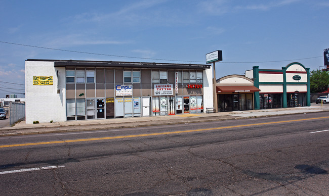 1755 S Broadway in Denver, CO - Foto de edificio - Building Photo