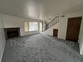 351-360 N Capitola Ct in Porterville, CA - Building Photo - Building Photo