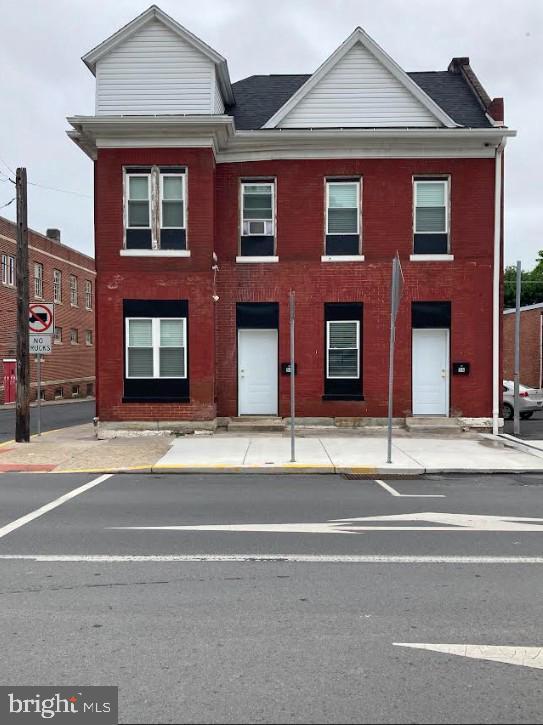 56 Valley St
