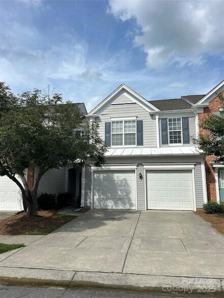 10240 Garmoyle St in Charlotte, NC - Building Photo - Building Photo