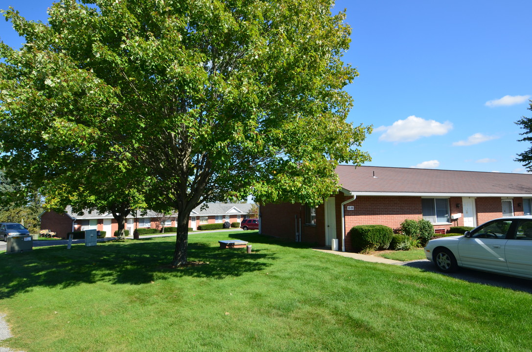 Sunbury Estates Apartments in Butler, PA - Building Photo