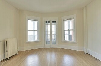 Lincoln Flats in St. Paul, MN - Building Photo - Interior Photo
