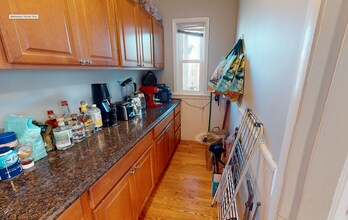 23 Tufts St, Unit 2 in Cambridge, MA - Building Photo - Building Photo