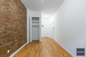 158 East 82 Street in New York, NY - Foto de edificio - Floor Plan