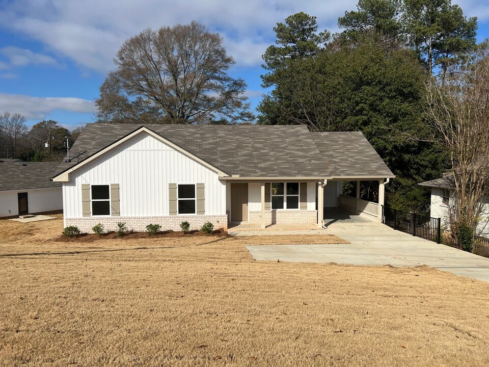 3604 Loop Rd in Tuscaloosa, AL - Building Photo