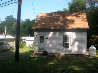 3141 Zepp Rd in Green Lane, PA - Foto de edificio - Building Photo