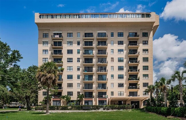 2109 Bayshore Blvd in Tampa, FL - Building Photo - Building Photo