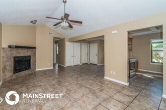 1826 Blarney Cir in Middleburg, FL - Building Photo - Building Photo