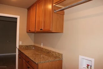 5010 Gloster St in Amarillo, TX - Foto de edificio - Building Photo