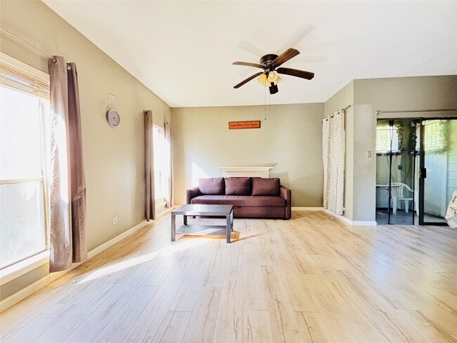 property at 6602 Harbor Town Dr