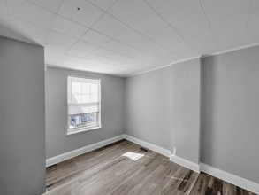 160 McClellan St in Philadelphia, PA - Building Photo - Building Photo