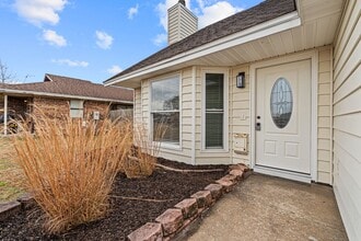 505 Carrie Ln in Lynn Haven, FL - Building Photo - Building Photo