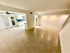 5005 Georgi Ln in Houston, TX - Building Photo - Building Photo