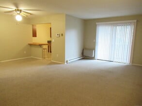 67 Riverview Dr in Bridgeport, CT - Building Photo - Building Photo