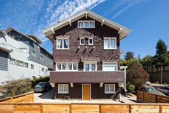 2901 Channing in Berkeley, CA - Foto de edificio - Building Photo