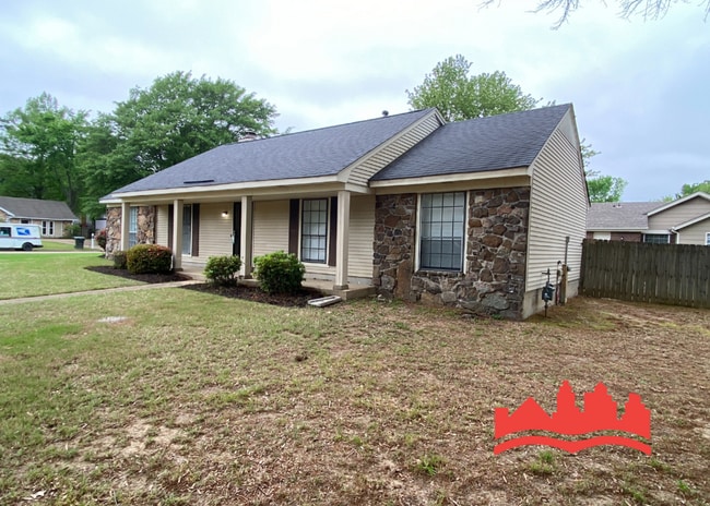 7136 Devine St in Memphis, TN - Building Photo - Building Photo
