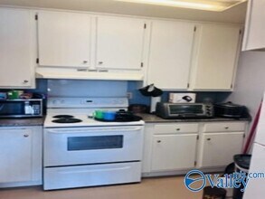 310 Rock St SE-Unit -C in Hartselle, AL - Building Photo - Building Photo