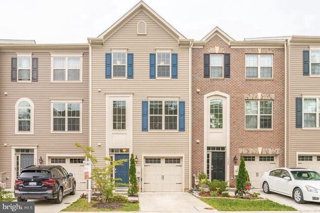 property at 7907 Moss Brook Ct