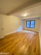 141 E 56th St in New York, NY - Building Photo - Building Photo