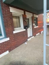 1417 Dormont Ave, Unit 2nd and 3rd Floor in Pittsburgh, PA - Foto de edificio - Building Photo